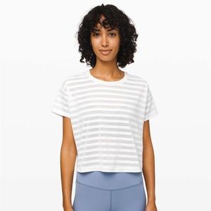 Lululemon Womens Cates Tee "Mesh" Top Size 8 EUC